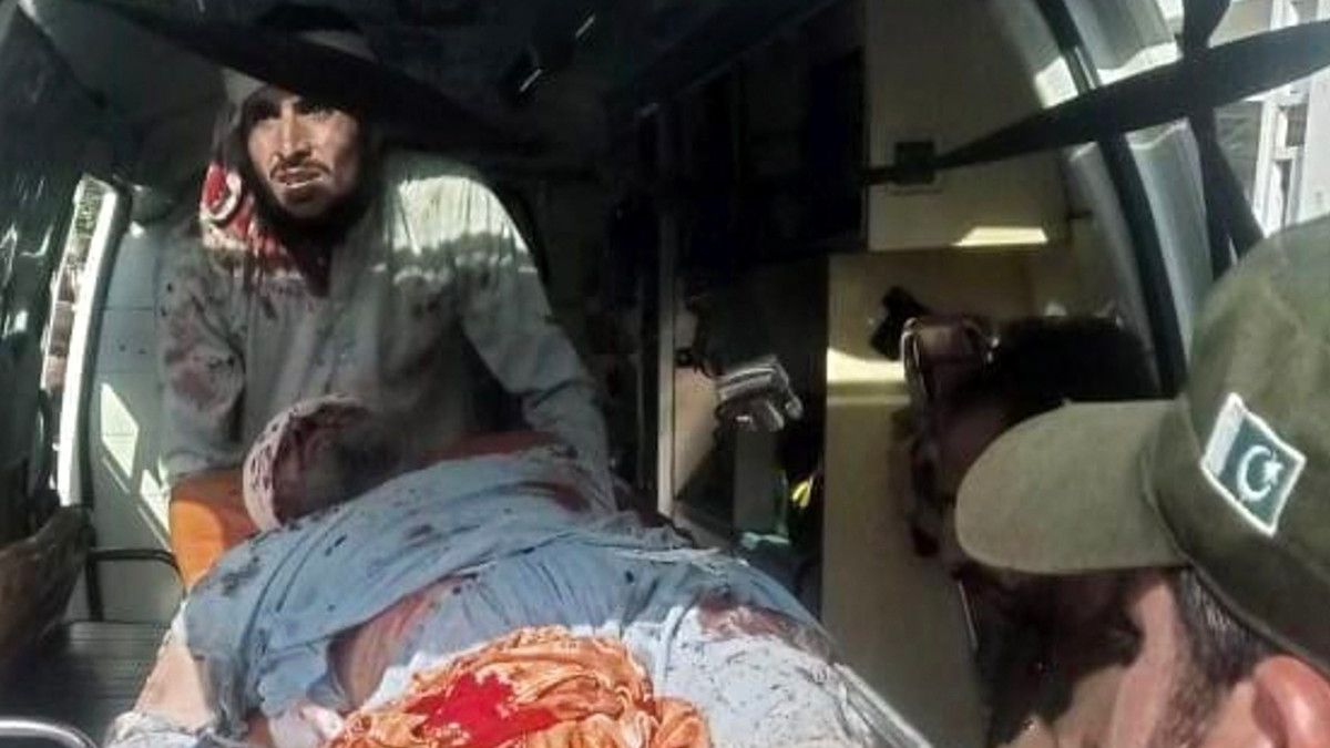 Exploze na shromáždění islamistů v Pákistánu zabila na 40 lidí